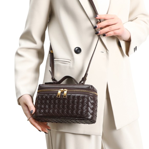 Loura Vanity Woven Bag Tas Wanita Selempang