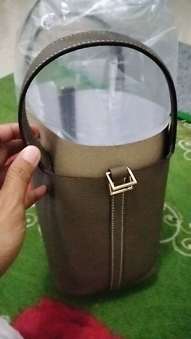 Foto dari pembeli