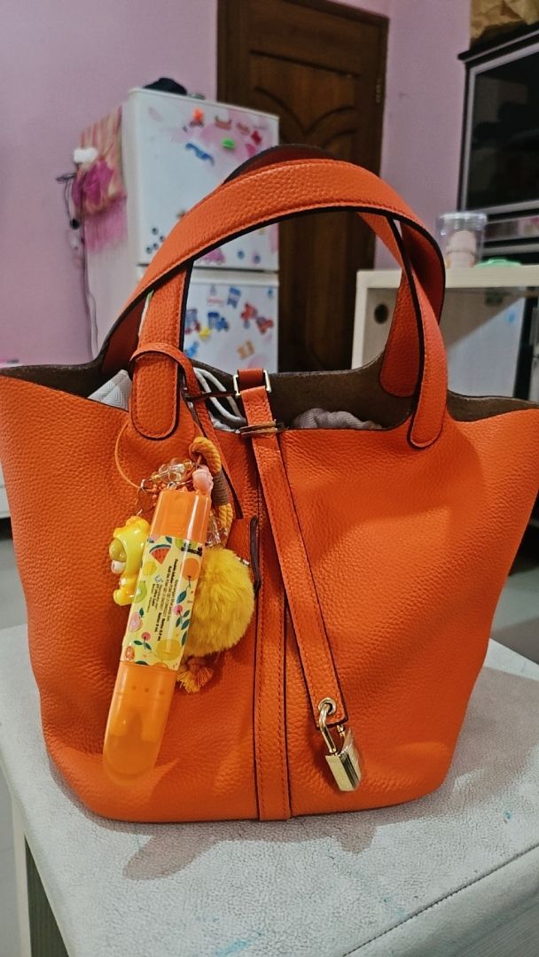 Foto dari pembeli